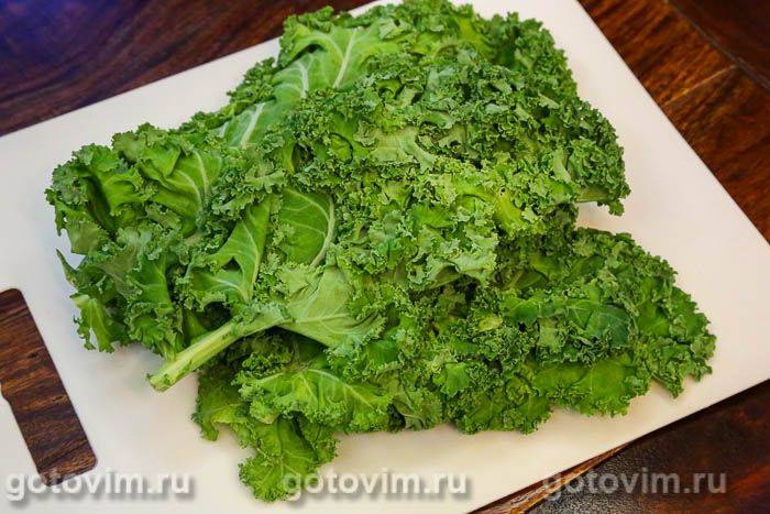 Конкільйоні з капустою кейл і волоськими горіхами