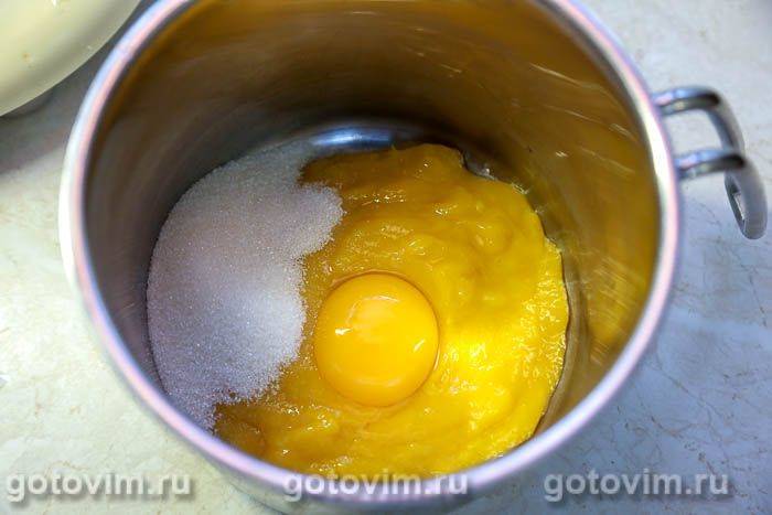 Крем із манго з білим шоколадом і вершками