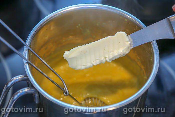 Крем із манго з білим шоколадом і вершками