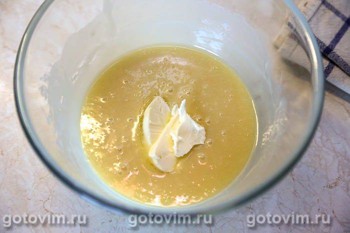 Крем з манго з білим шоколадом і вершками