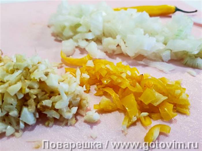 Спагеті під соусом аматрічана