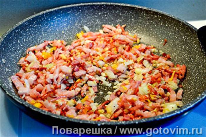 Спагеті під соусом аматрічана