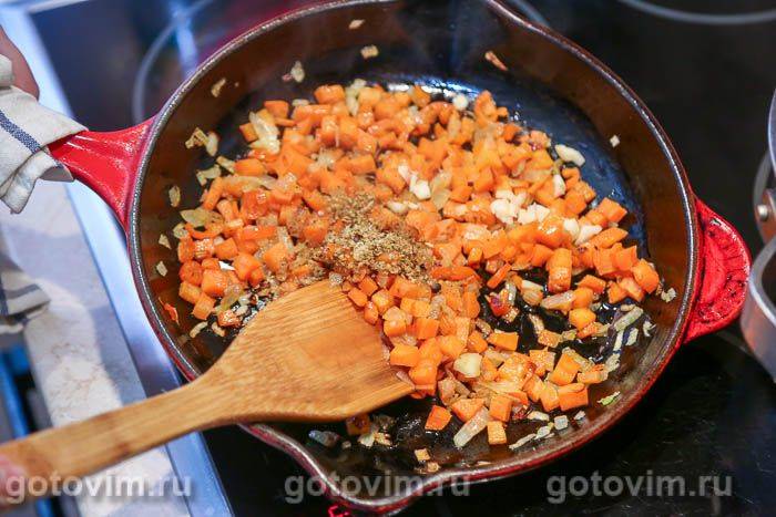 Дал із колотого жовтого гороху з чилі