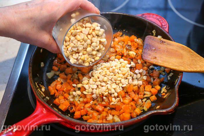 Дав із колотого жовтого гороху з чилі