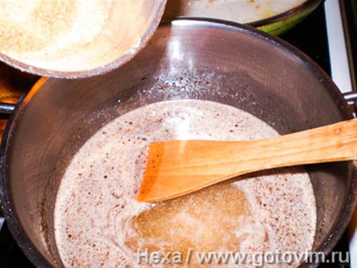 Десерт «Калузьке тісто» (російська кухня)