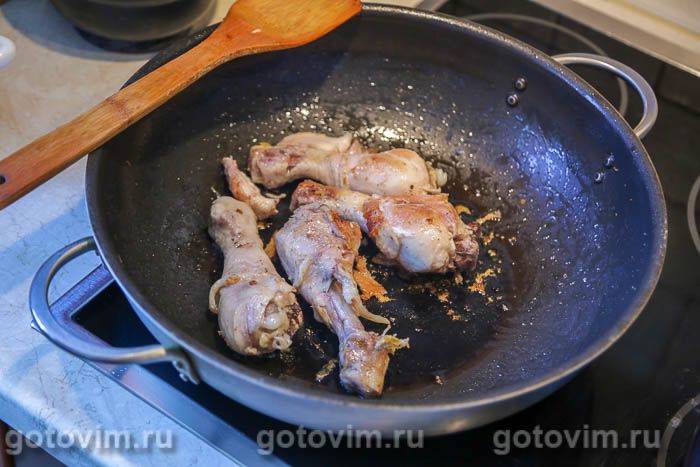 Курячі гомілки зі смаженими лисичками