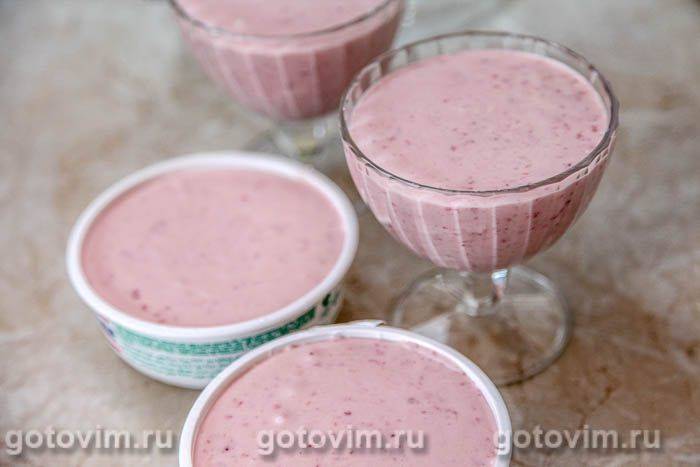 Полунична панна котта з маскарпоне