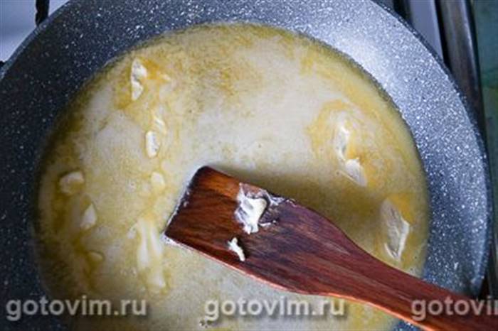 Бурфі - домашні цукерки із сухого молока та кунжуту