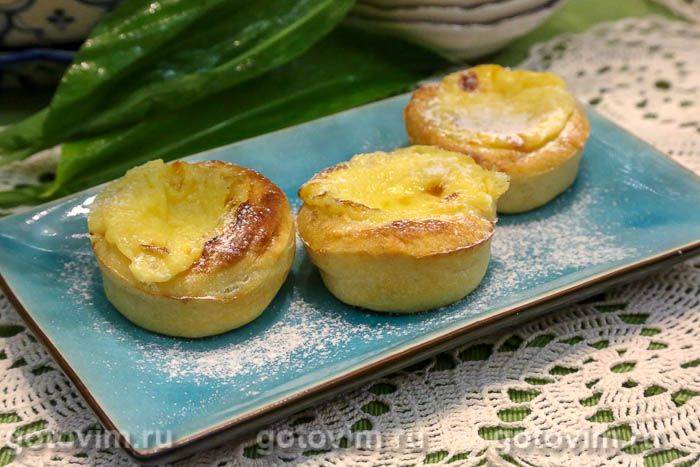 Корзиночки з листкового тіста із заварним кремом. Фотографія рецепта
