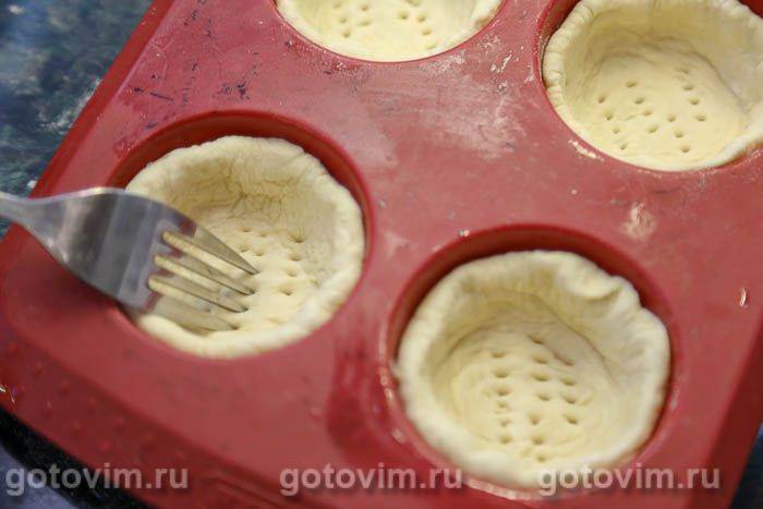 Корзиночки з листкового тіста із заварним кремом