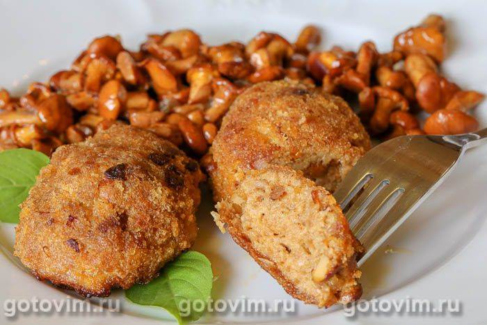 Котлети з баранини з грибами в хрусткому паніруванні. Фотографія рецепта