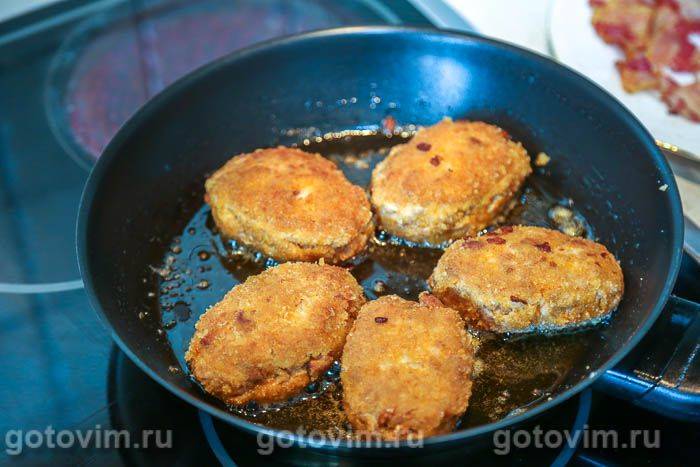 Котлети з баранини з грибами в хрусткому паніруванні