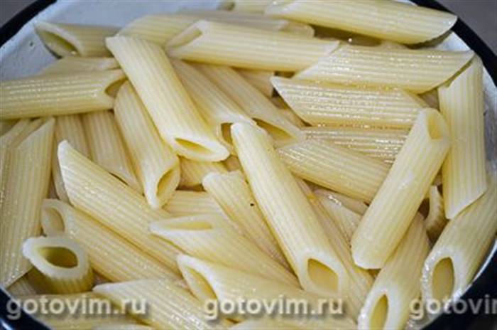 Макарони з овочевим соусом рататуй