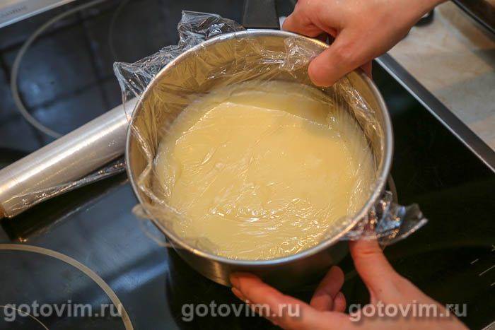 Заварний крем на молоці з яйцями