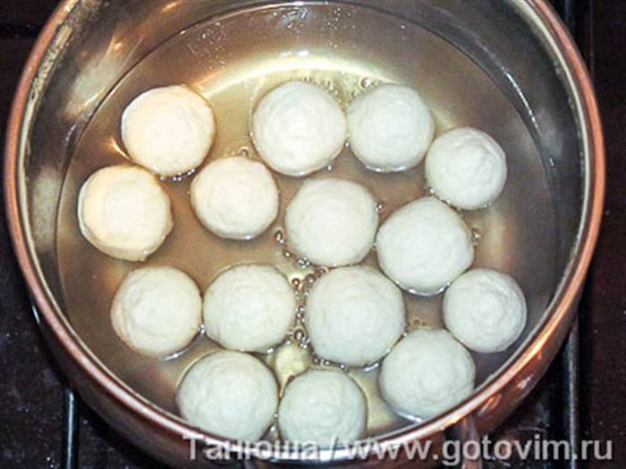 Індійська расгулла (сирний десерт)