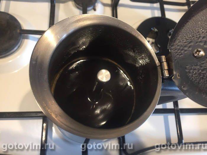 Як варити каву в гейзерній кавоварці 