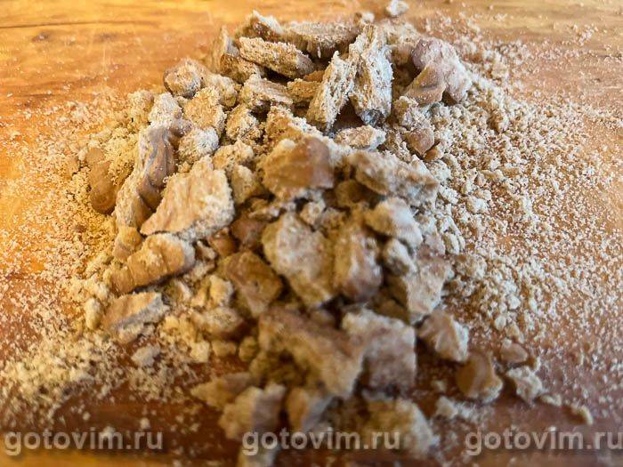 Шоколадна ковбаса з печива з волоськими горіхами