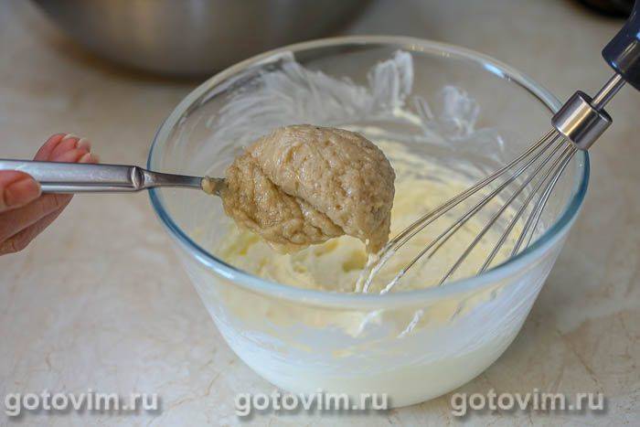 Сирна паска з банановим кремом