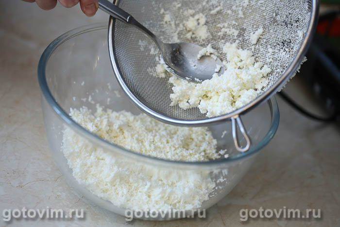 Сирна паска з банановим кремом